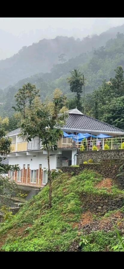 Earth Lounge Resort 瓦加蒙 外观 照片