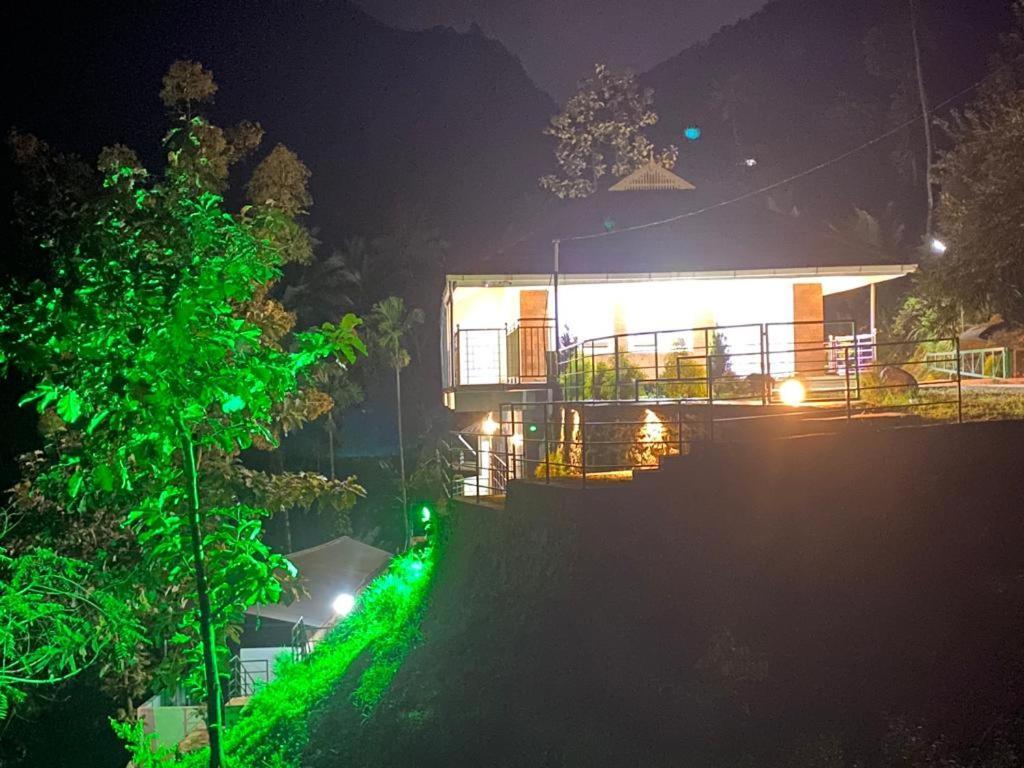 Earth Lounge Resort 瓦加蒙 外观 照片